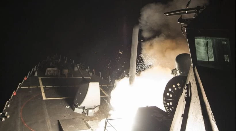 Οι ΗΠΑ απειλούν με νέο χτύπημα τη Συρία και τον Άσαντ